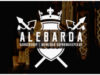 Франшиза Alebarda Barbershop барбер за работой посетитель барбершопа