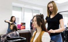 Франшиза Стрижка За Стрижкой: Позитивная парикмахерская с высокими стандартами качества и низкими ценами