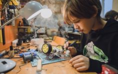 Франшиза Тесла: Клуб юных инженеров