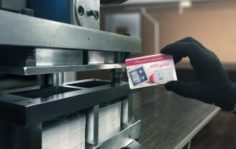 Франшиза CZ Group: Выпуск пластиковых карт, создание мобильных приложений и ПО