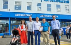 фасад магазина автозапчастей