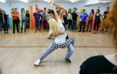 Франшиза Dance Life: Школа танцев