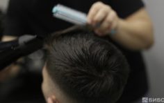 Представитель барбершопа