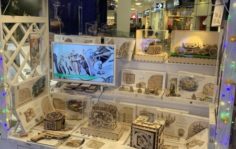 Франшиза UGEARS: Новогодние торговые островки