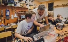 Франшиза Тесла: Клуб юных инженеров