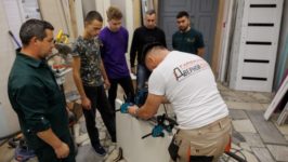 установка дверей