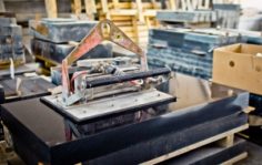 Франшиза КАРЕЛЬСКИЙ МОНУМЕНТЪ: Выпуск мемориальной продукции из природного габбро-диабаза